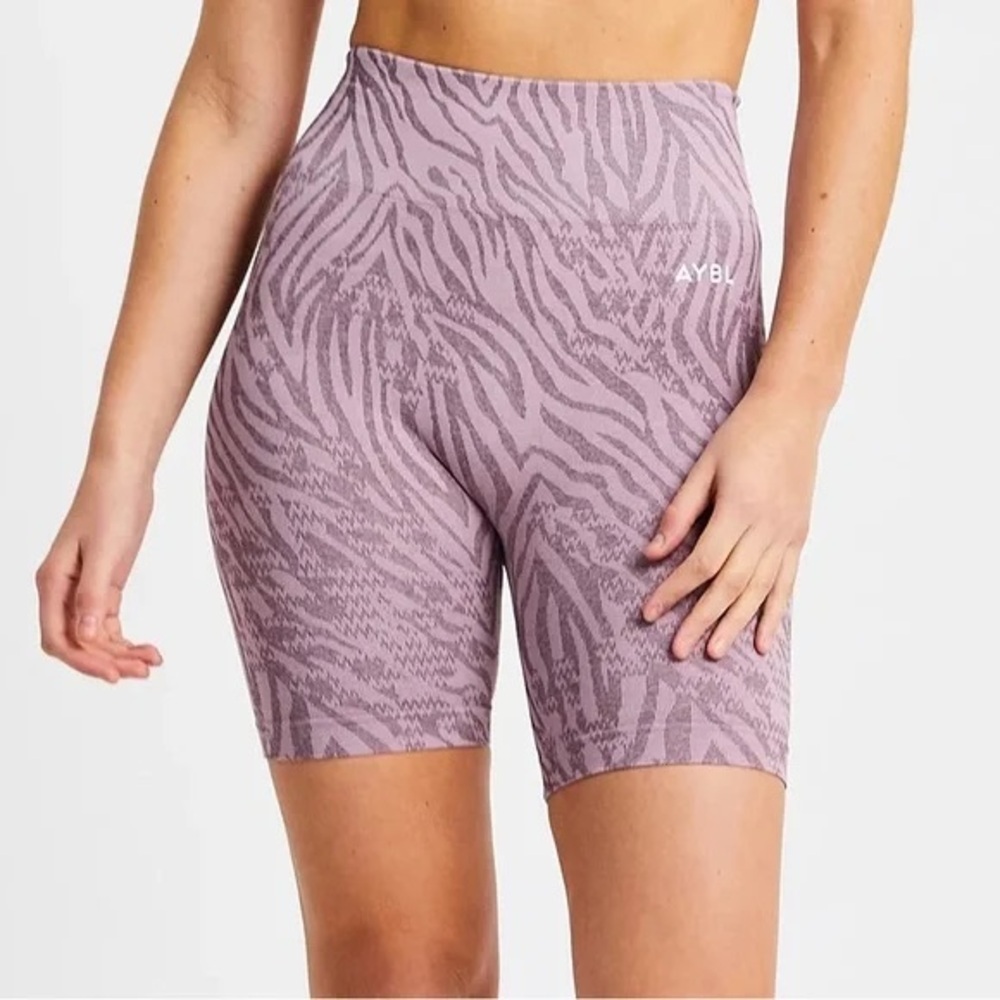 AYBL Evolve Animal Seamless Shorts Mauve Lilac size Medium